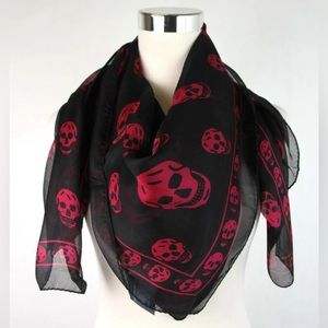 NEW Alexander McQueen Black & Pink Skull Print Logo Silk Scarf Size 104 X 120